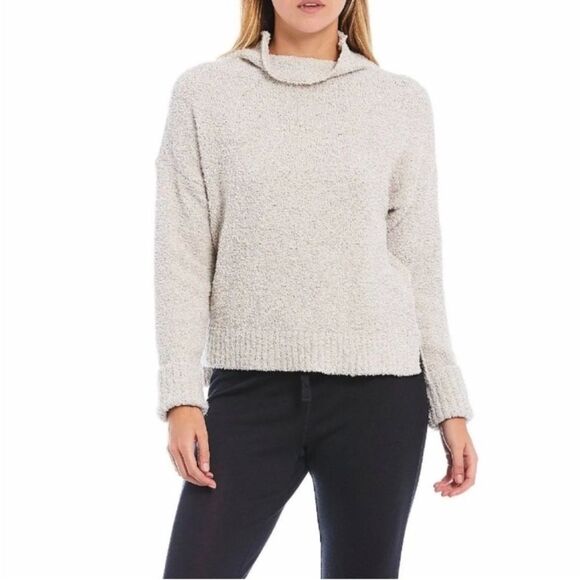 Ugg Sage Sweater Staple Piece Size Medium - Picture 1 of 8